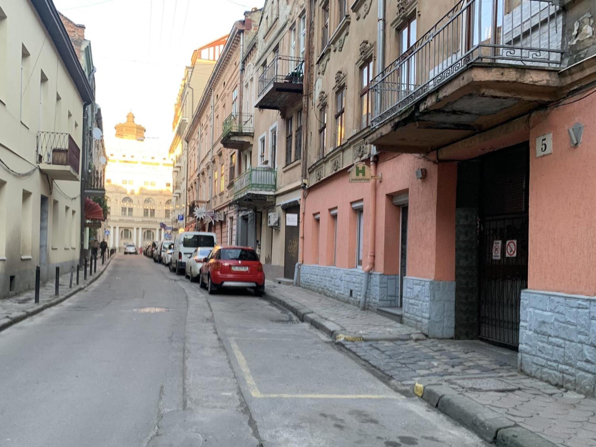 Antihostel Forrest Lviv Exterior photo